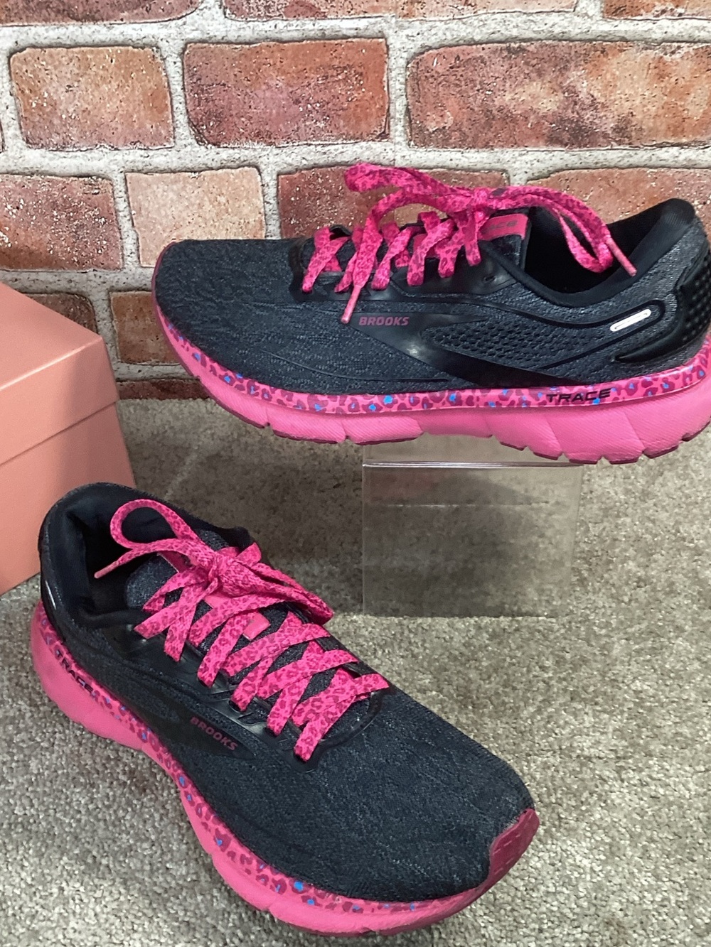 Brooks Trace 2 women’s running shoes sneakers size 8